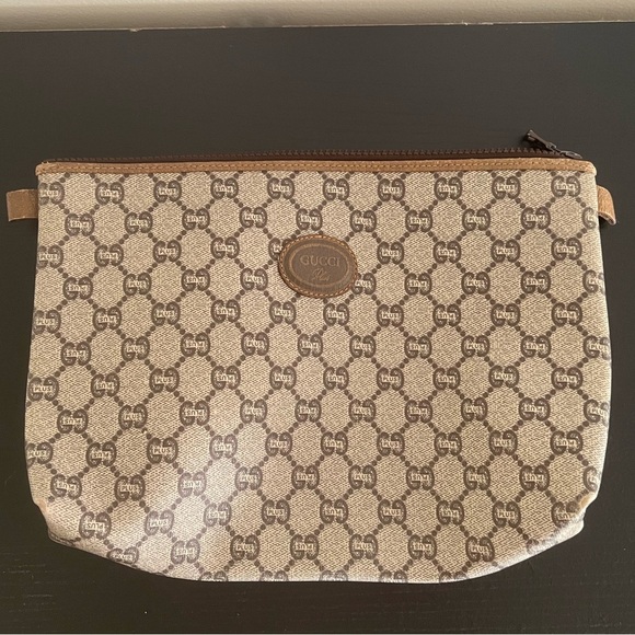 EUC Vintage Gucci Plus Pouch - Picture 11 of 14